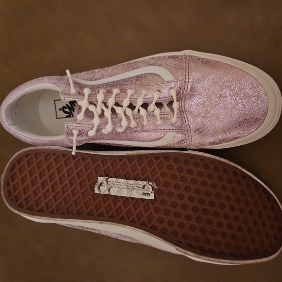 Vans - Picture 2 of 4